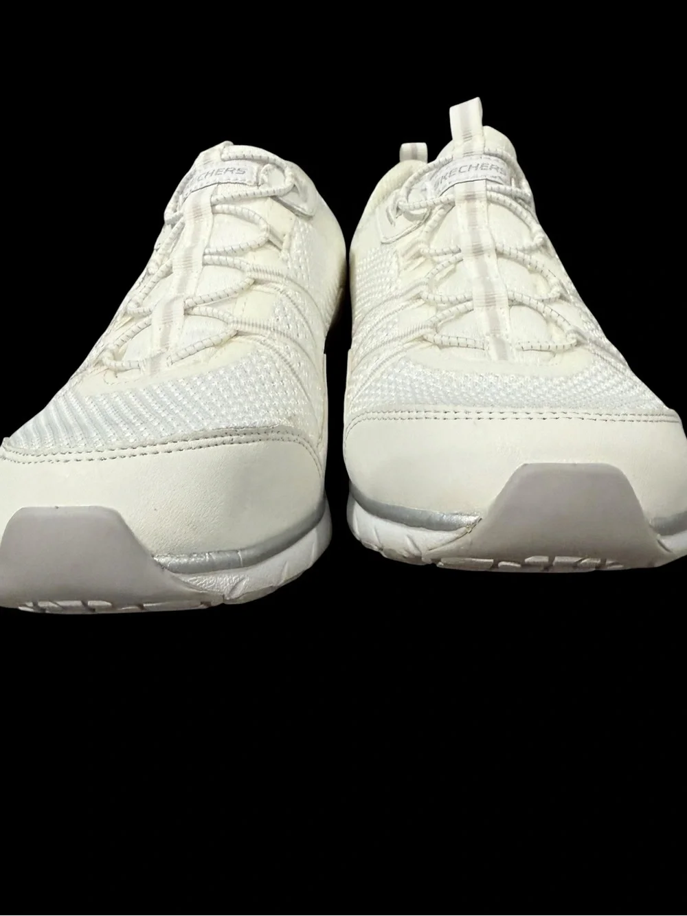 Skechers Women’s Air Cooled Memory Foam Low Top Sneakers, Size 8.5 Wide! New!